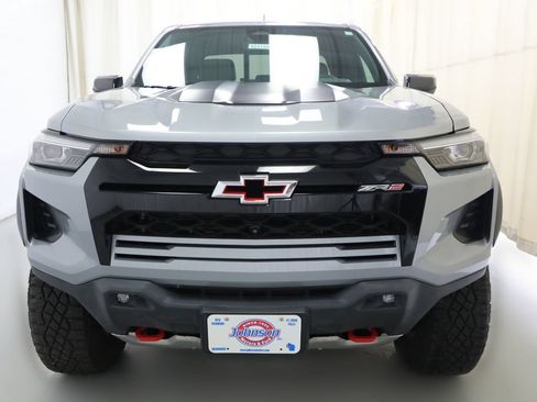 Used 2024 Chevrolet Colorado ZR2 w/ ZR2 Convenience Package III AWD/4WD image 16