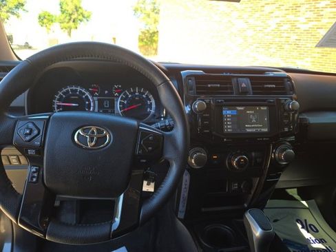 Used 2019 Toyota 4Runner TRD Off-Road image 14