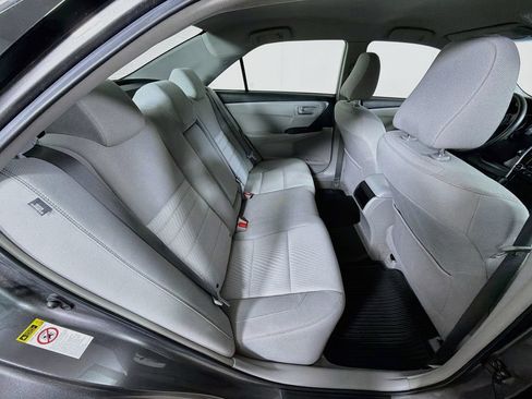 Used 2017 Toyota Camry LE FWD image 23