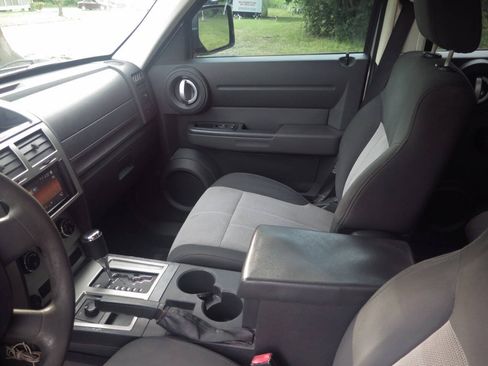 Used 2009 Dodge Nitro SE AWD/4WD image 19
