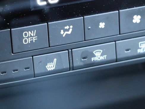 Used 2026 Subaru Outback Wilderness AWD/4WD image 25