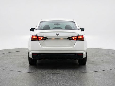 Used 2025 Nissan Altima 2.5 SV image 7