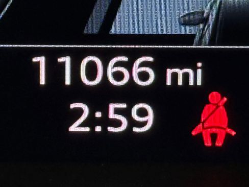 Used 2024 Audi Q4 e-tron Premium Plus w/ Premium Plus image 26