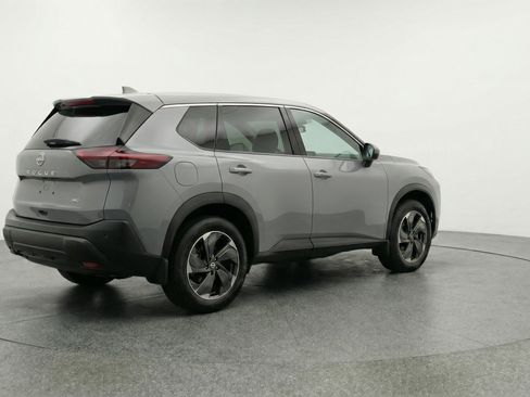 Used 2025 Nissan Rogue SV image 9