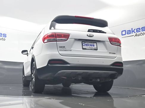 Used 2016 Kia Sorento EX w/ EX Touring Package FWD image 47