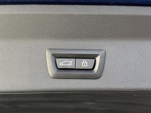 Used 2023 BMW X3 xDrive30i w/ M Sport Package image 8