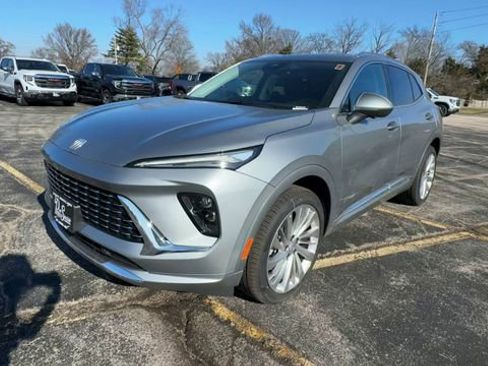 New 2026 Buick Envision Avenir image 4