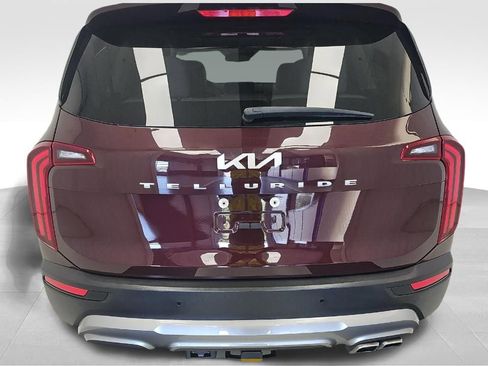Used 2022 Kia Telluride EX w/ EX Premium Package FWD image 5