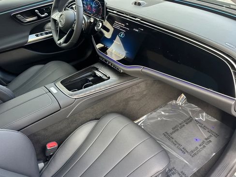 New 2025 Mercedes-Benz E 350 Sedan image 11