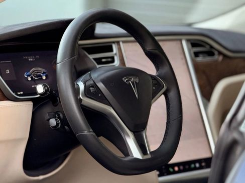 Used 2016 Tesla Model S 60D image 13