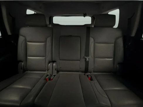 Used 2019 Chevrolet Tahoe LT RWD image 17