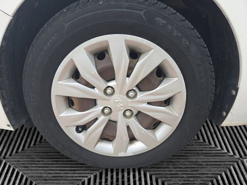 Used 2020 Hyundai Accent SE image 14