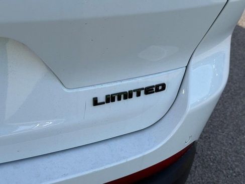 New 2025 Jeep Grand Cherokee L Limited w/ Luxury Tech Group II AWD/4WD image 6
