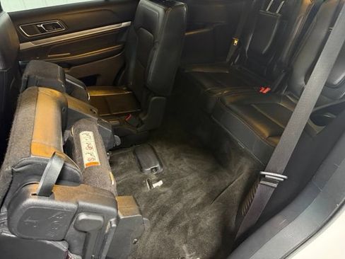Used 2016 Ford Explorer Sport AWD/4WD image 9