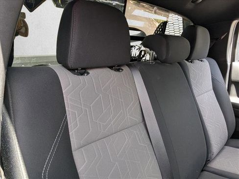 Used 2022 Toyota Tacoma TRD Sport w/ Technology Package image 21