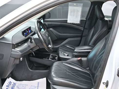 Used 2021 Ford Mustang Mach-E Select image 13