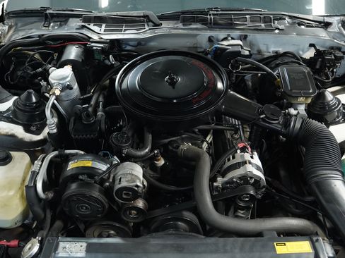 Used 1988 Chevrolet Camaro LT image 3