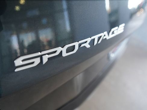 Used 2024 Kia Sportage SX FWD image 7