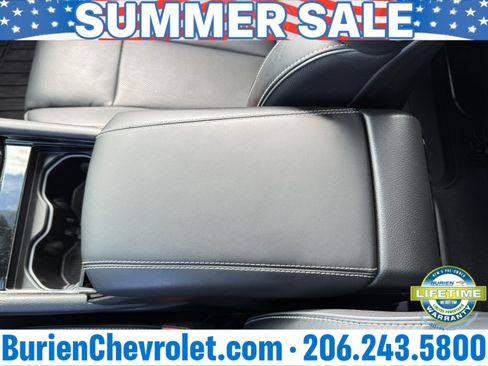Used 2024 Jeep Grand Cherokee L Overland w/ Advanced Protech Group III AWD/4WD image 18
