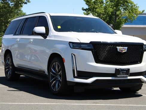 Used 2022 Cadillac Escalade ESV Sport Platinum AWD/4WD image 1
