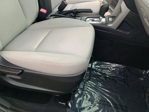 Used 2017 Subaru Forester 2.5i Premium w/ All-Weather Package image 23