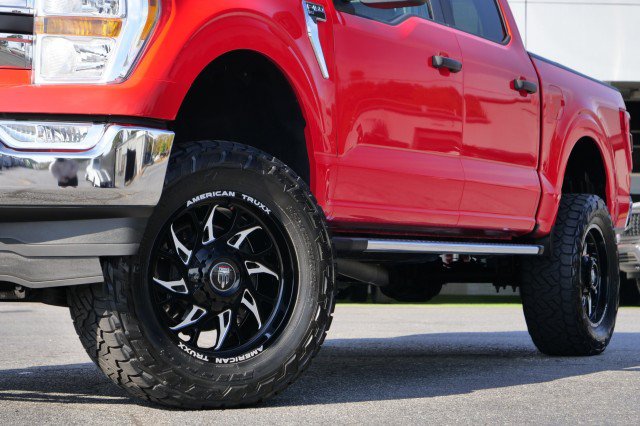 Used 2021 Ford F150 XLT w/ Trailer Tow Package AWD/4WD image 10