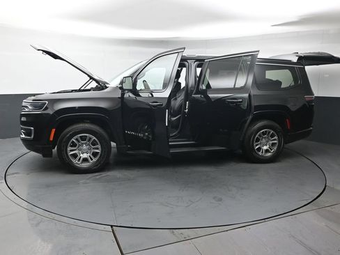 Used 2023 Jeep Wagoneer 4WD w/ Convenience Group I image 48