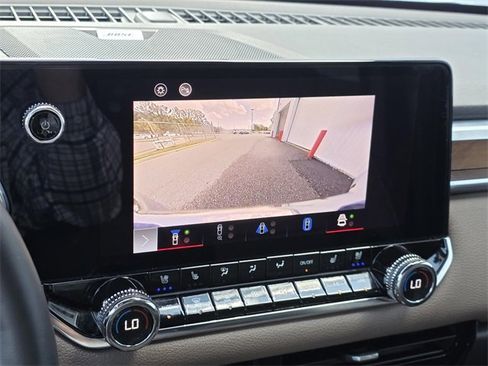 Used 2023 GMC Canyon Denali image 24