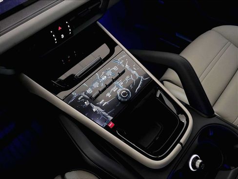 New 2026 Porsche Cayenne AWD/4WD image 18