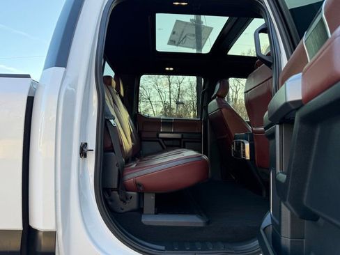 Used 2019 Ford F350 Platinum w/ Platinum Ultimate Package image 12