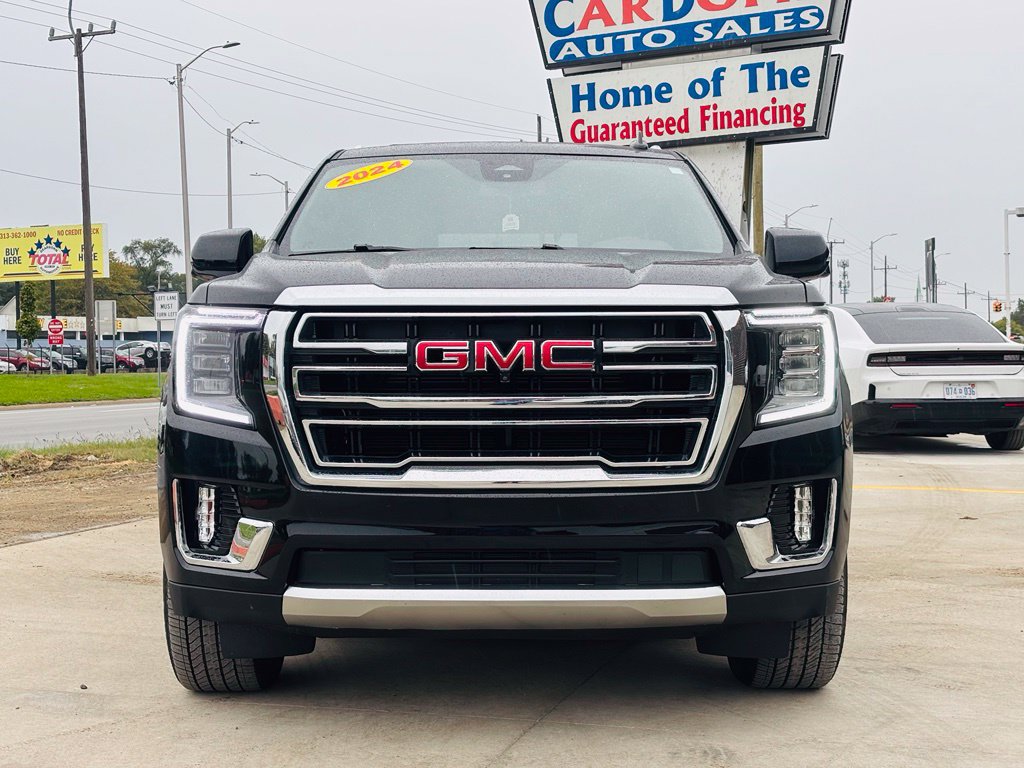 Used 2024 GMC Yukon SLT w/ SLT Luxury Package AWD/4WD image 18