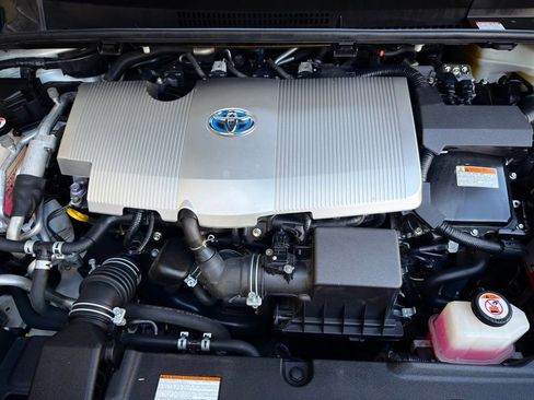 Certified 2019 Toyota Prius Prime Plus image 20