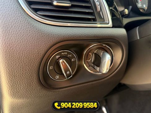 Used 2018 Porsche Macan S AWD/4WD image 21