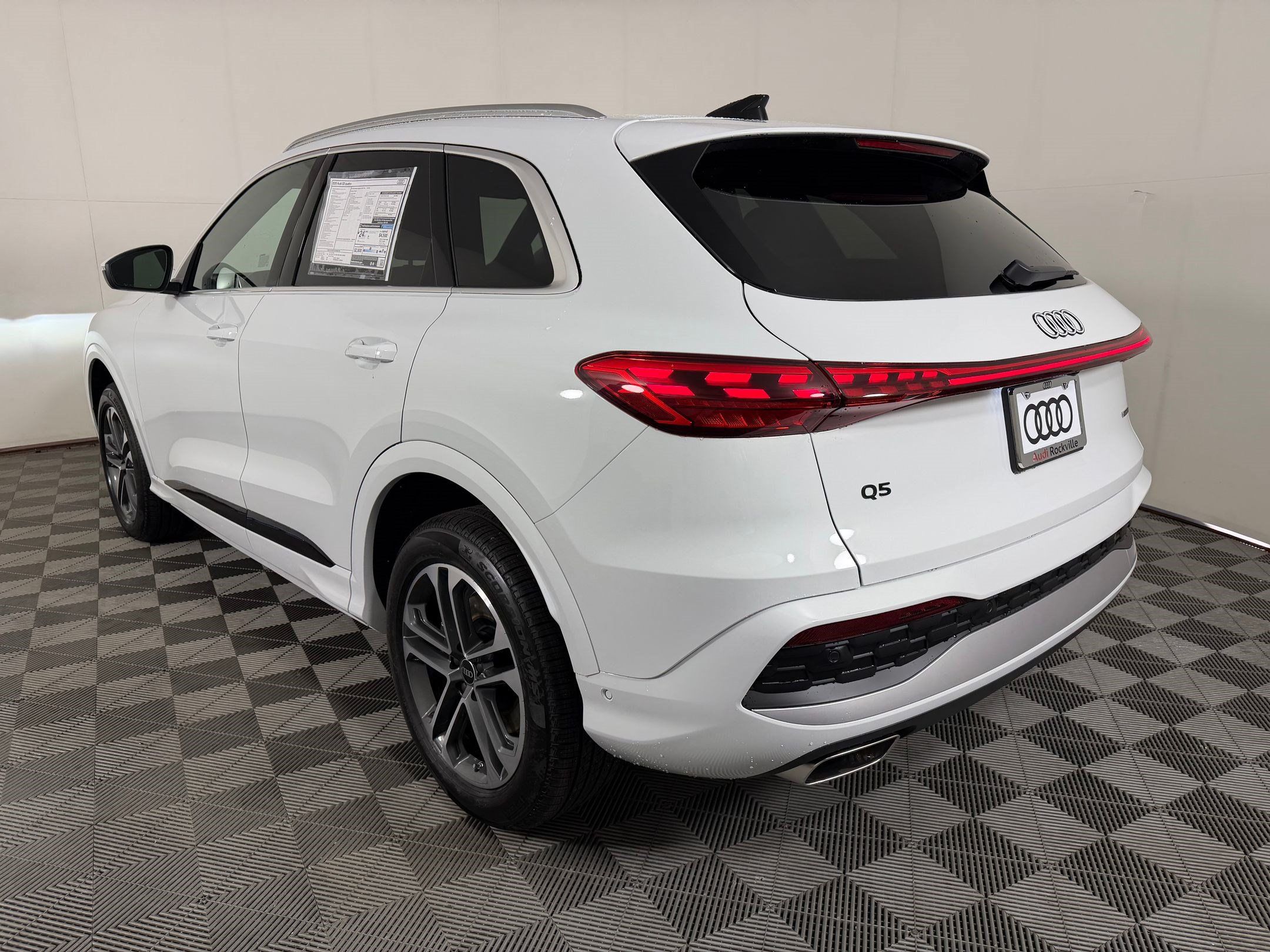 New 2026 Audi Q5 Premium AWD/4WD image 3