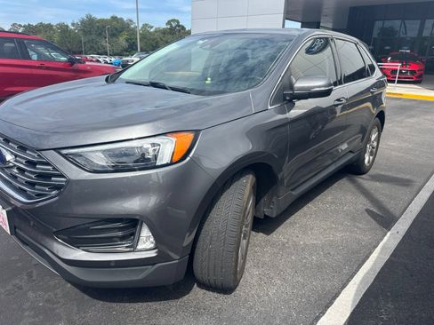 Certified 2023 Ford Edge Titanium AWD/4WD image 3