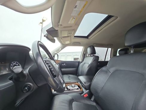 Used 2021 Nissan Armada SL w/ Captain's Chairs Package image 7