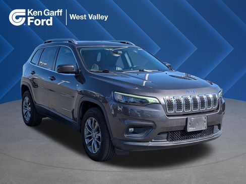 Used 2020 Jeep Cherokee Latitude Plus w/ Cold Weather Group image 1