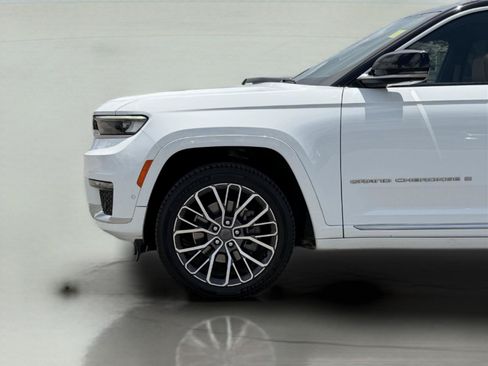 Used 2021 Jeep Grand Cherokee L Summit AWD/4WD image 13