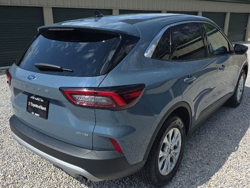 Used 2023 Ford Escape Active image 6