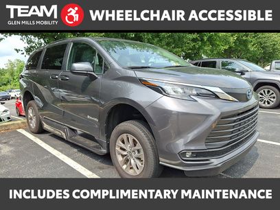 Used 2025 Toyota Sienna XLE w/ XLE Plus Package