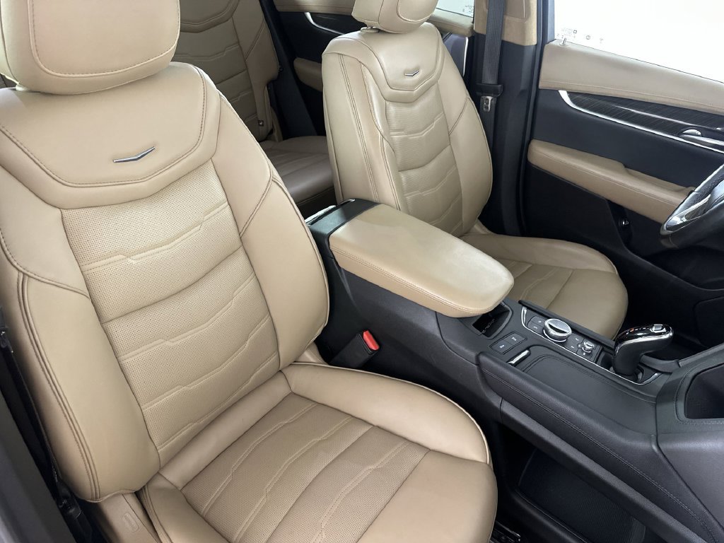 Used 2024 Cadillac XT6 Premium Luxury w/ Platinum Package AWD/4WD image 32