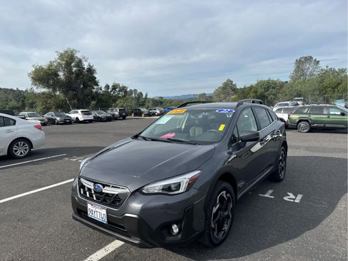 Used 2022 Subaru Crosstrek 2.5i Limited w/ Moonroof Package 2 image 1