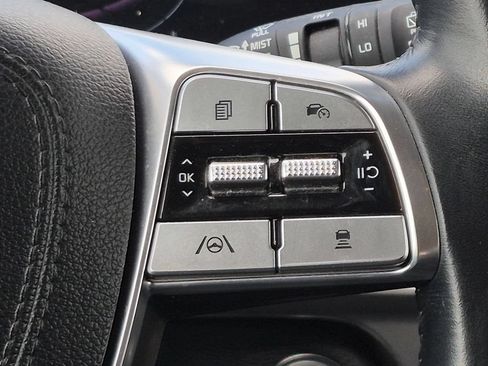 Used 2023 Kia Telluride LX AWD/4WD image 17