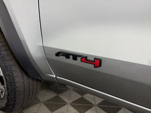 Certified 2024 GMC Canyon AT4 w/ AT4 Premium Package AWD/4WD image 20