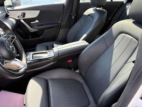 Used 2025 Mercedes-Benz CLA 250 image 12