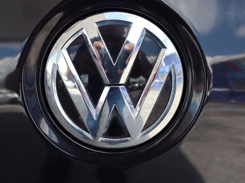 Used 2016 Volkswagen CC R-Line FWD image 31