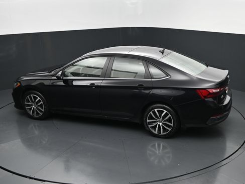 Used 2026 Volkswagen Jetta SE FWD image 29