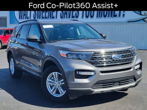 Certified 2022 Ford Explorer XLT w/ Equipment Group 202A AWD/4WD image 32