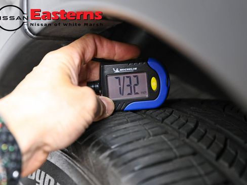 Used 2025 Nissan Pathfinder SL w/ SL Premium Package AWD/4WD image 29
