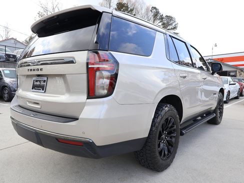 Used 2022 Chevrolet Tahoe Z71 w/ Luxury Package image 7